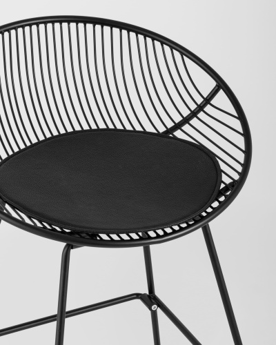 Стул полубарный UFO черный с черной подушкой. Фото №9