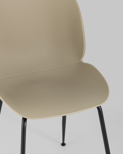 Стул Beetle пластик бежевый. Фото №9
